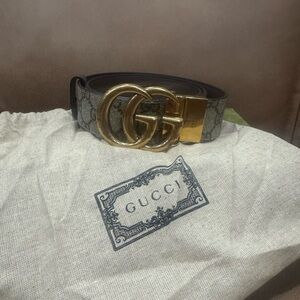 Gucci Men's Belt with Gold GG Buckle